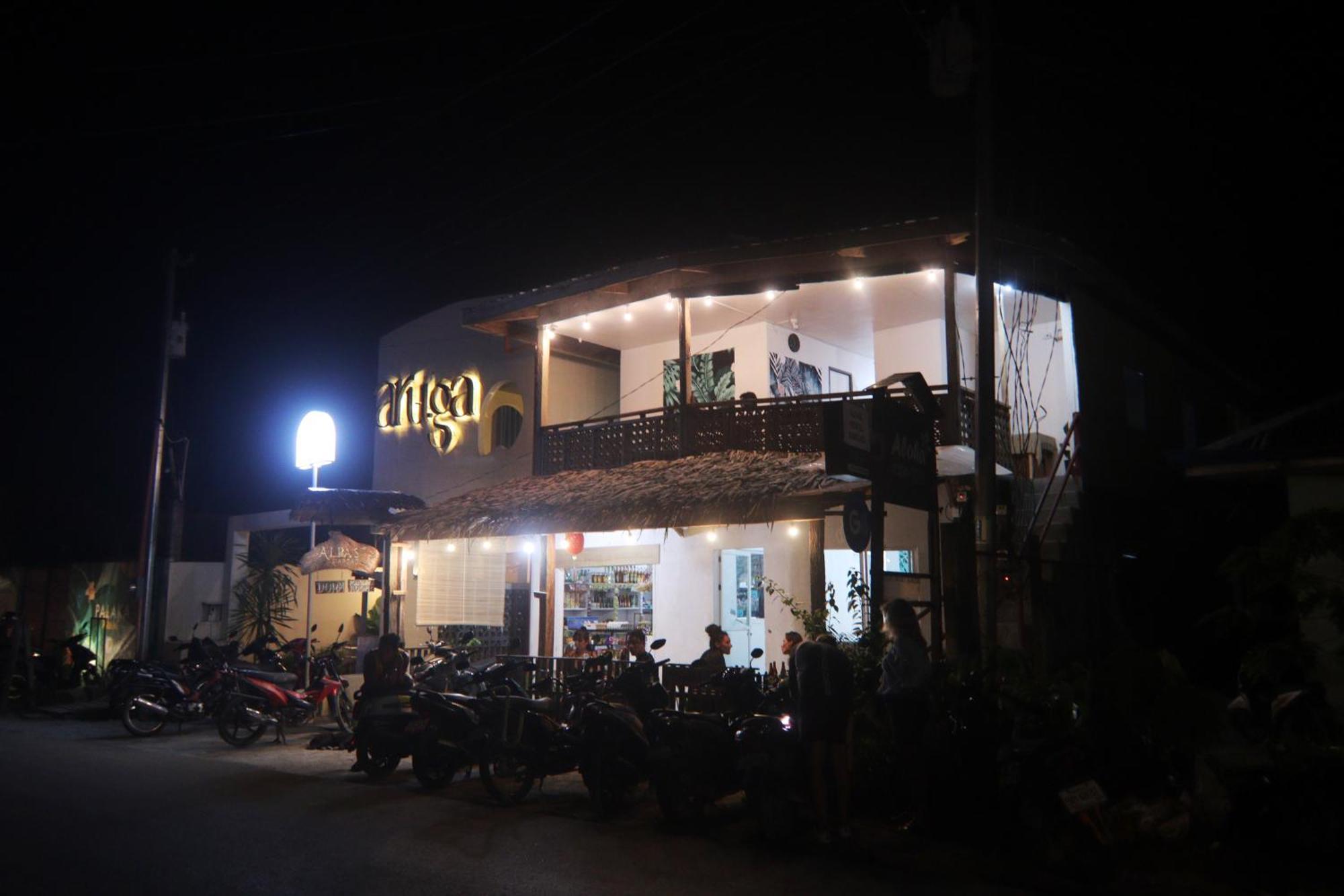 Aloha Hostel Siargao General Luna  Buitenkant foto