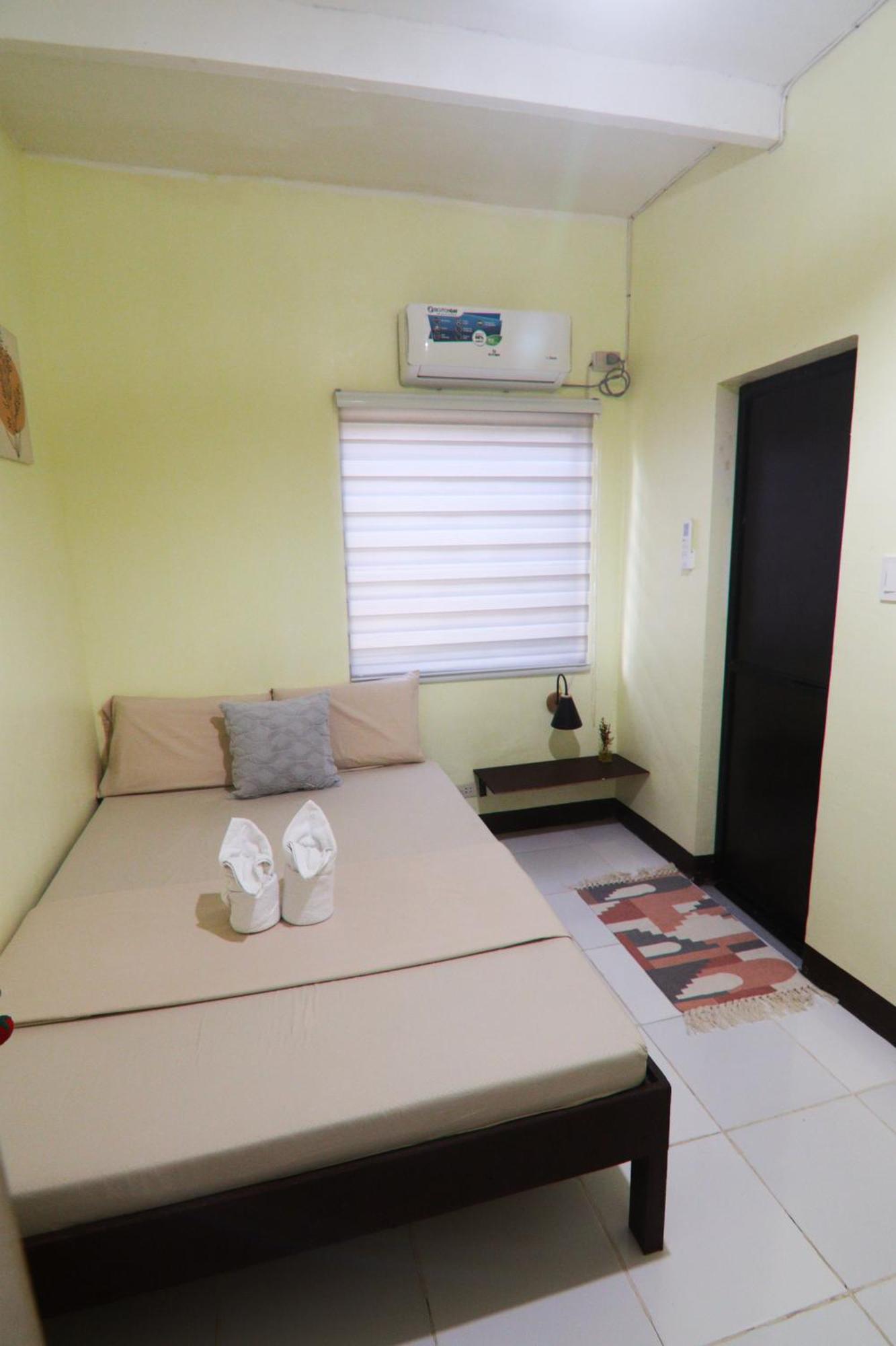 Aloha Hostel Siargao General Luna  Buitenkant foto