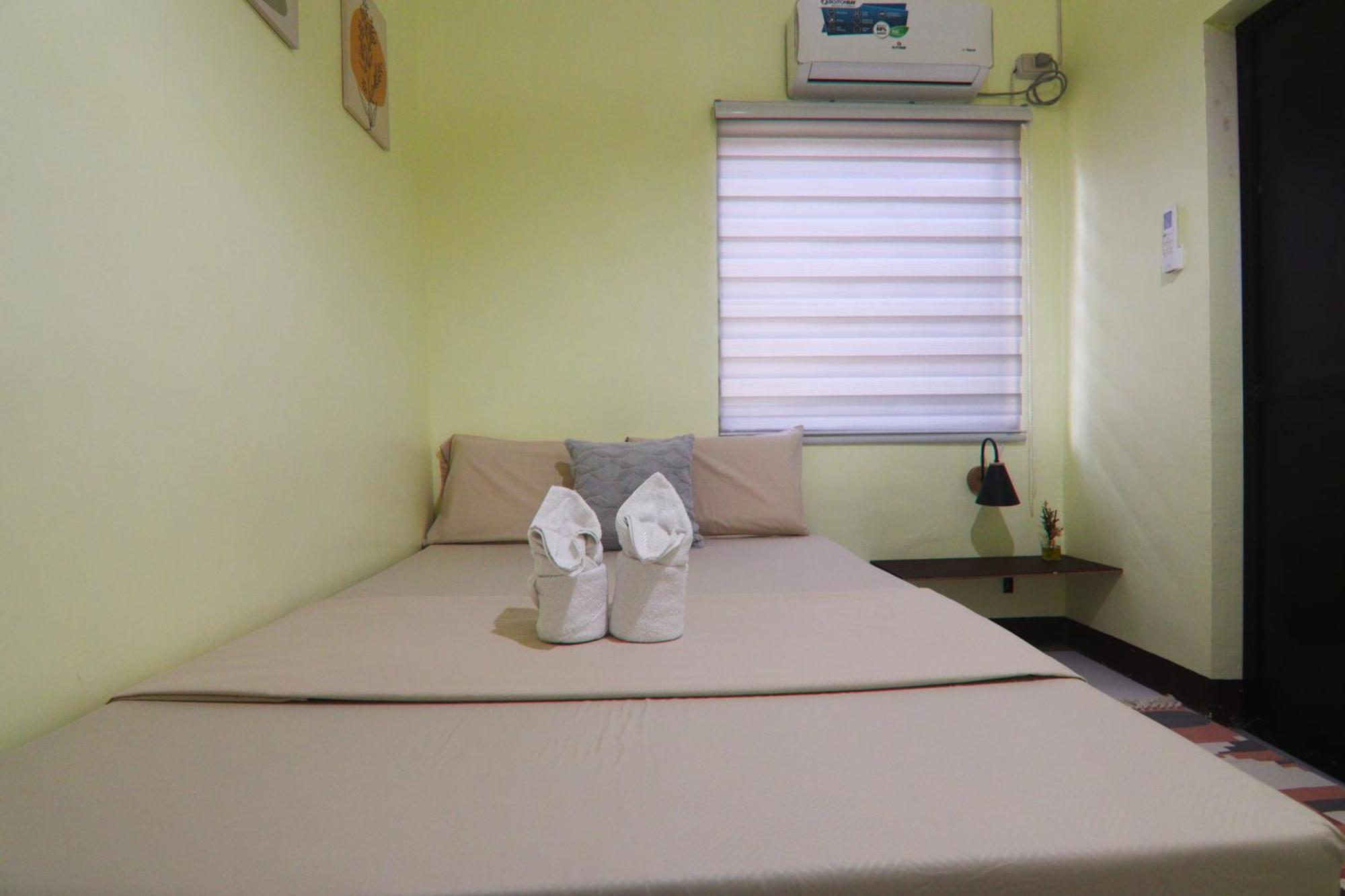 Aloha Hostel Siargao General Luna  Buitenkant foto
