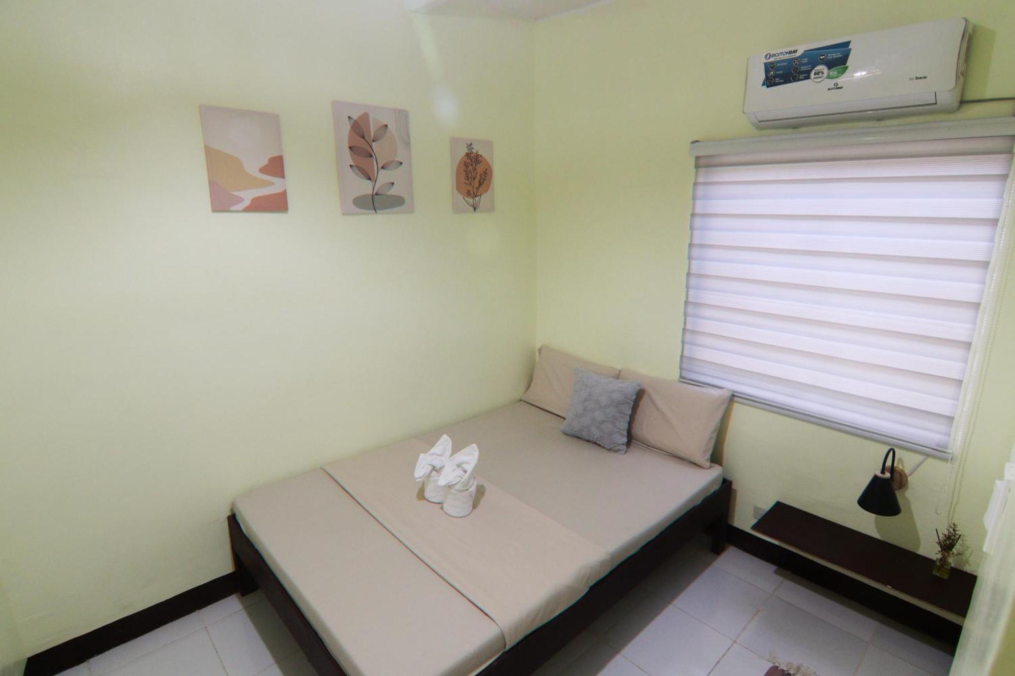 Aloha Hostel Siargao General Luna  Buitenkant foto
