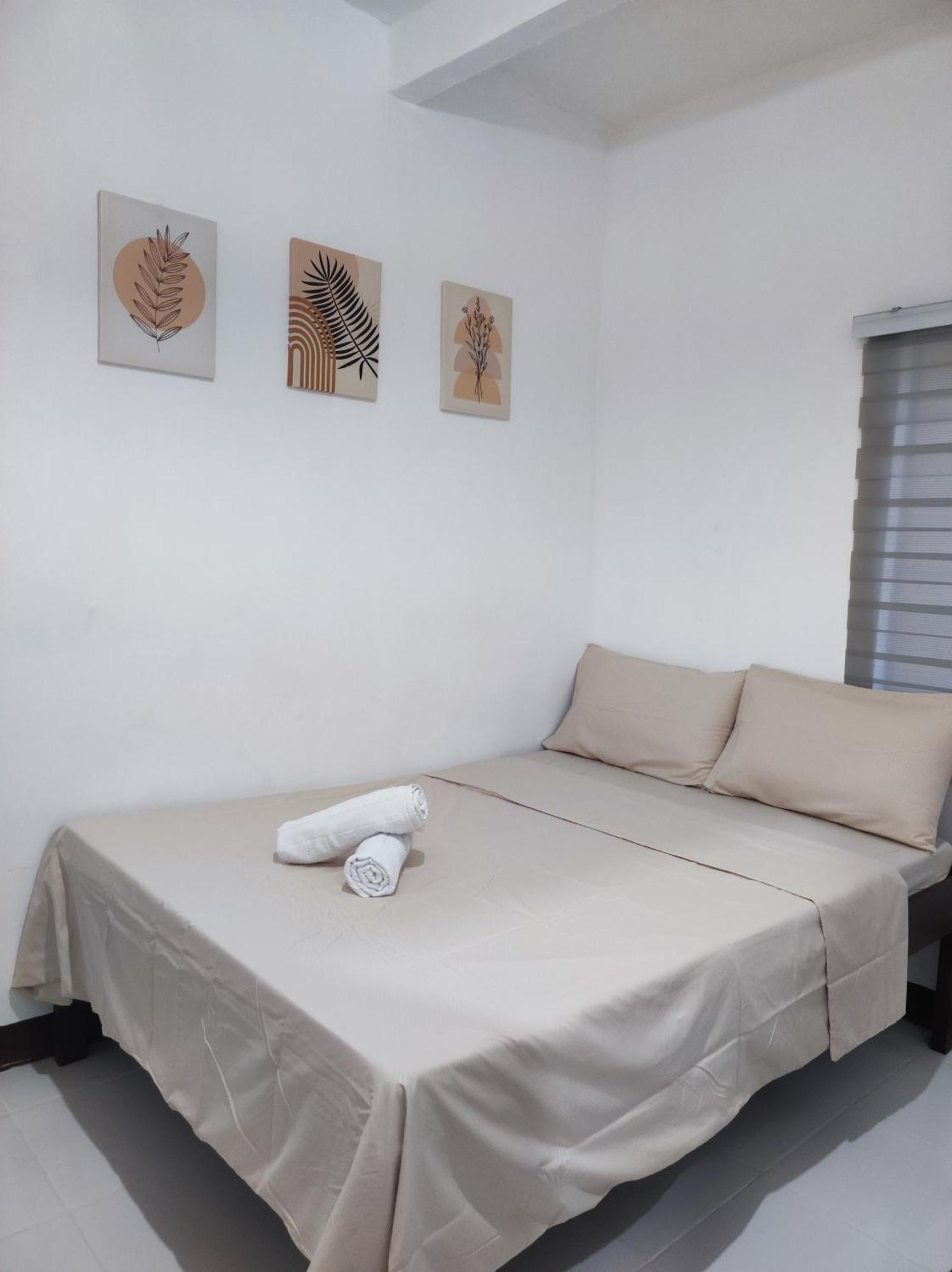 Aloha Hostel Siargao General Luna  Buitenkant foto