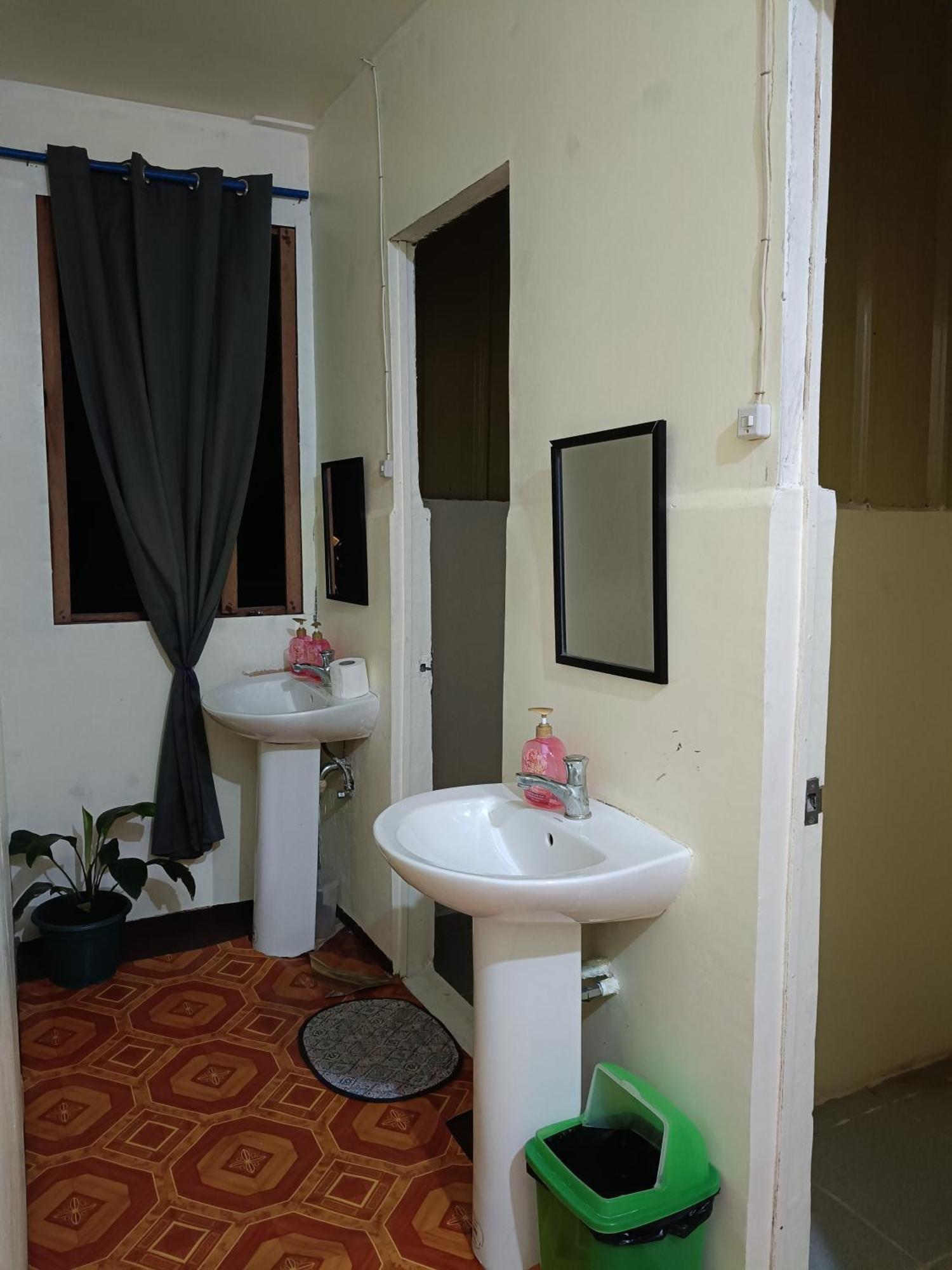 Aloha Hostel Siargao General Luna  Buitenkant foto